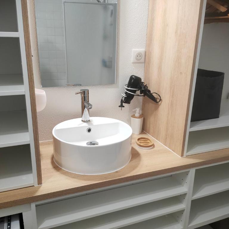 Risoul Appartement Rénové Piscine Balcons de Sirius - Appartement - 31