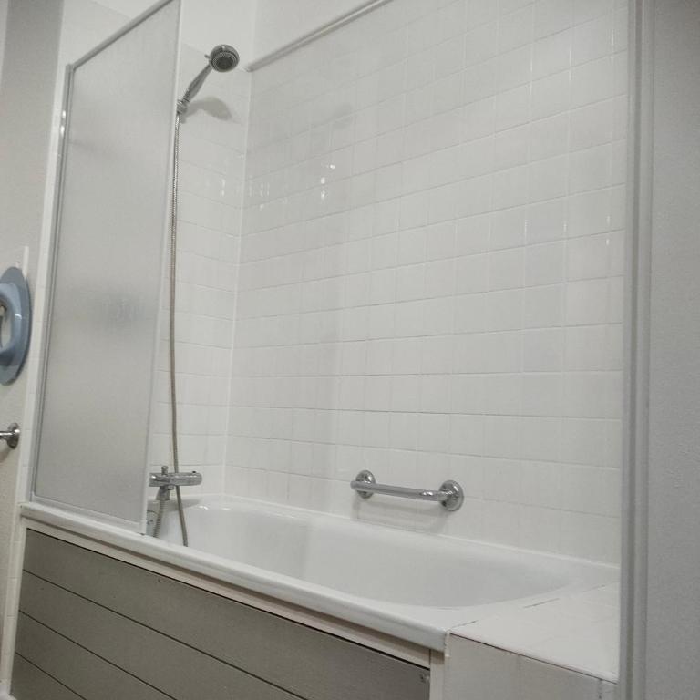 Risoul Appartement Rénové Piscine Balcons de Sirius - Appartement - 39