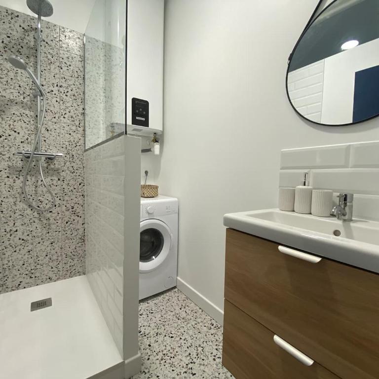 Le Téléphérique, 6 pers, 300 m Gare, Climatisation - Appartement 2 Chambres - 21
