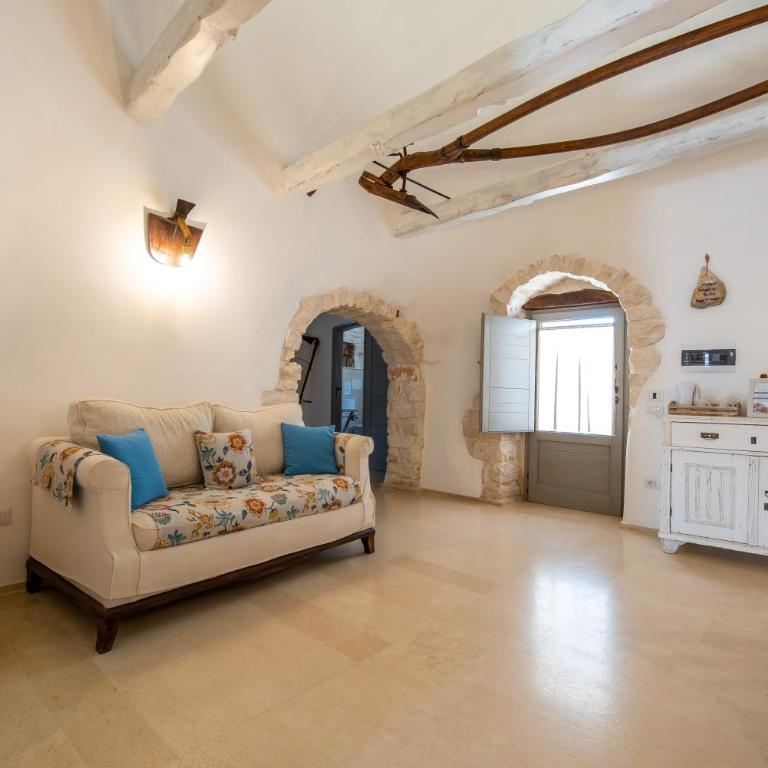 Trulli Holiday Deluxe & Wellness - Suite con Vasca Idromassaggio - 13