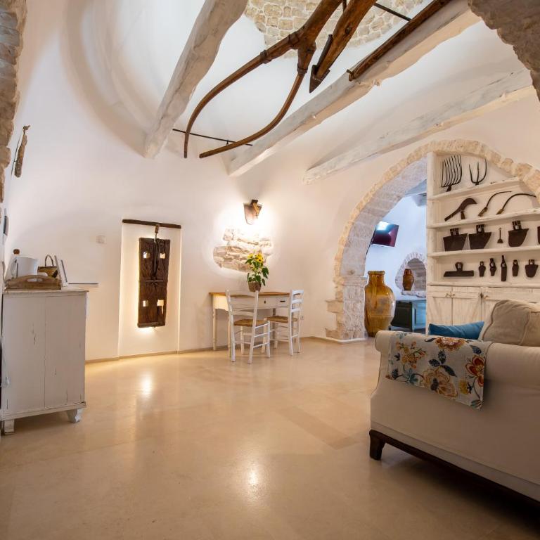 Trulli Holiday Deluxe & Wellness - Suite con Vasca Idromassaggio - 14
