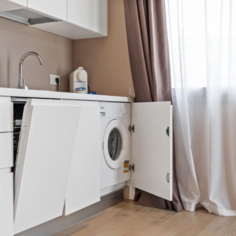 JOIVY Treviso Vittoria - Two-Bedroom Apartment with Terrace - Cadorna - 4