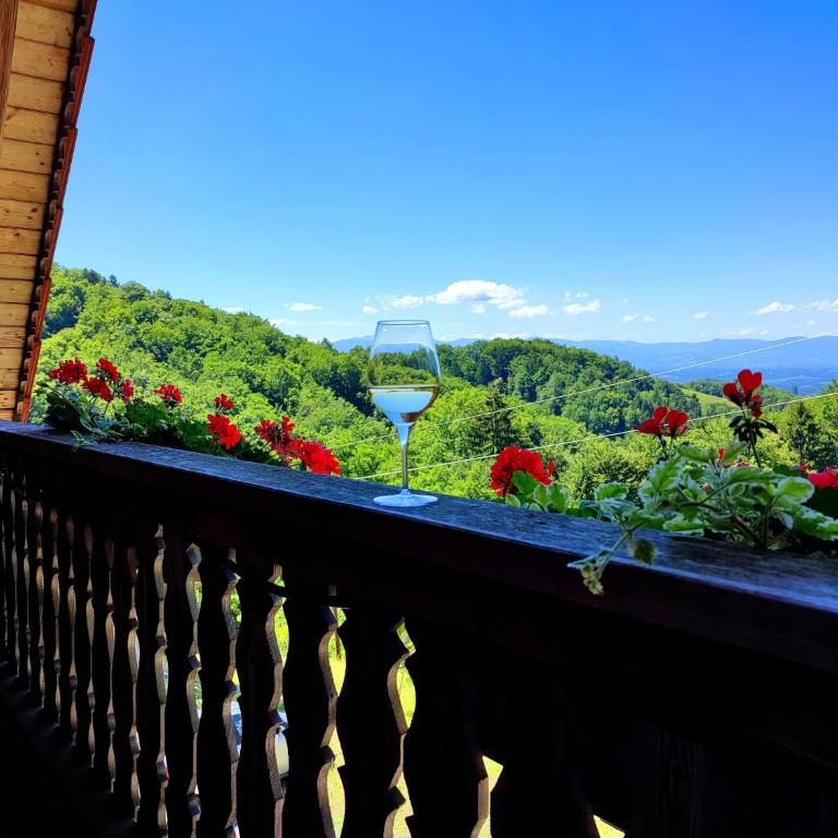 Weingut Winzerzimmer Rothschädl - Deluxe Doppelzimmer mit Balkon - 3