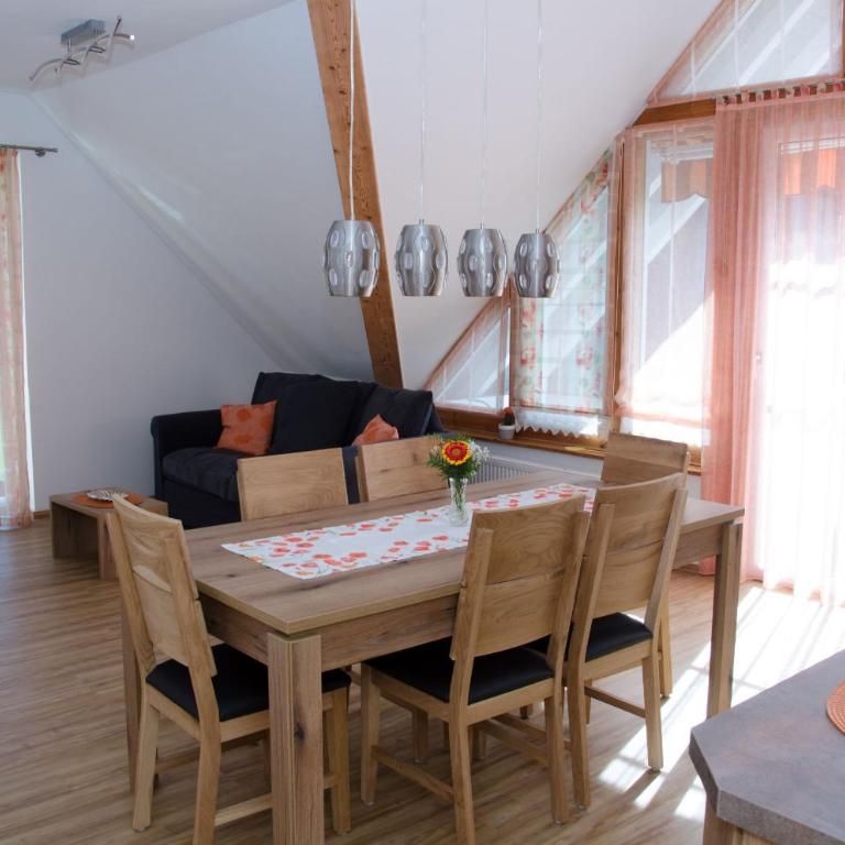 Voitsberg-Apartments - Apartment mit Terrasse - 11