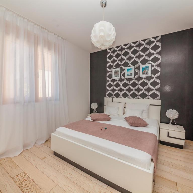 Apartments Villa Jelena - Apartman sa 2 Spavaće Sobe i Balkonom - 1