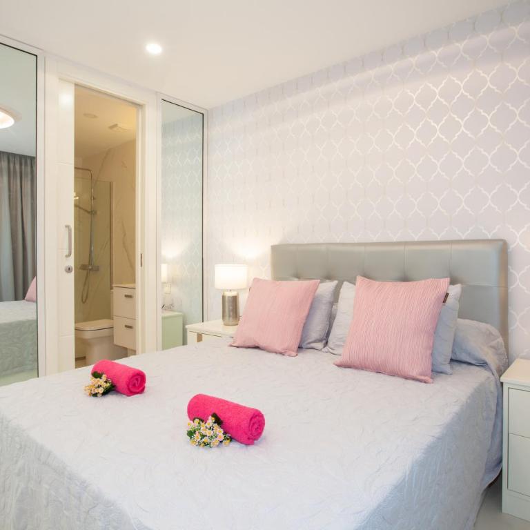 PLAYA CHICA by Buenavilla - Three-Bedroom Villa - 13