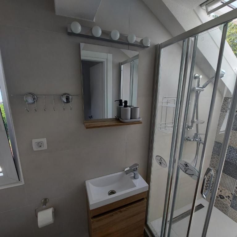 Panorama Apartments - One-Bedroom Apartment - 7