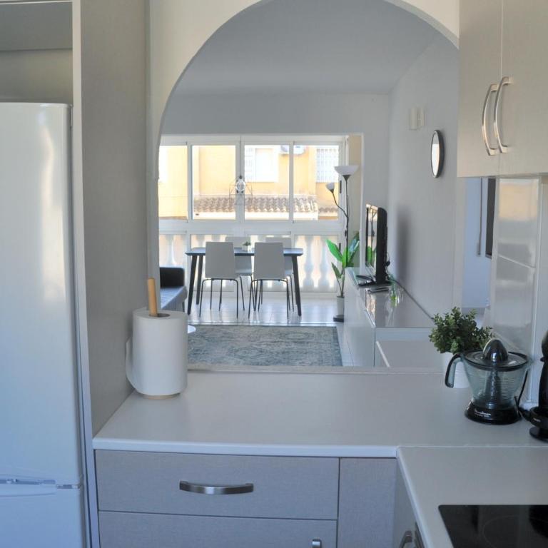 Apartamento con piscina y parking - Apartamento de 2 dormitorios - 5
