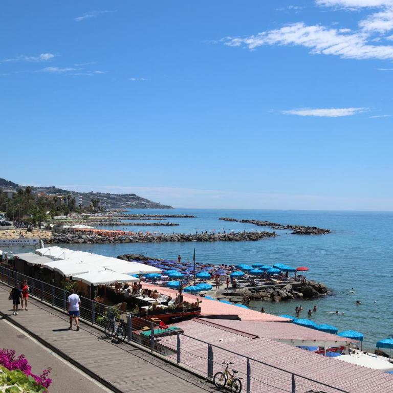 kaDevi Sanremo -centralissimo, parcheggio gratuito, bici- - Casa Vacanze - 90