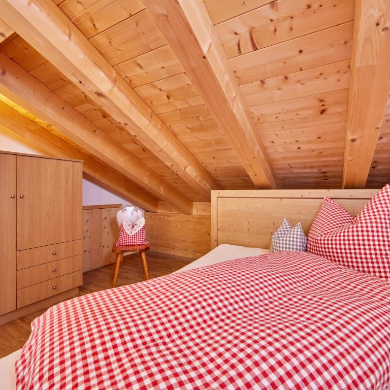 Ferienwohnungen Pfanzelter - Ferienwohnung mit Bergblick - 14