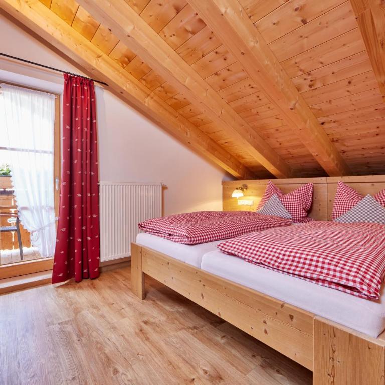 Ferienwohnungen Pfanzelter - Ferienwohnung mit Bergblick - 12