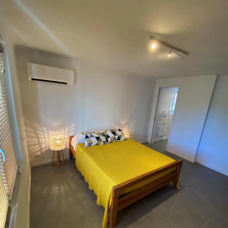 appartement rez de villa proche port et plages de Sanary - Apartamento de 3 dormitorios - 28