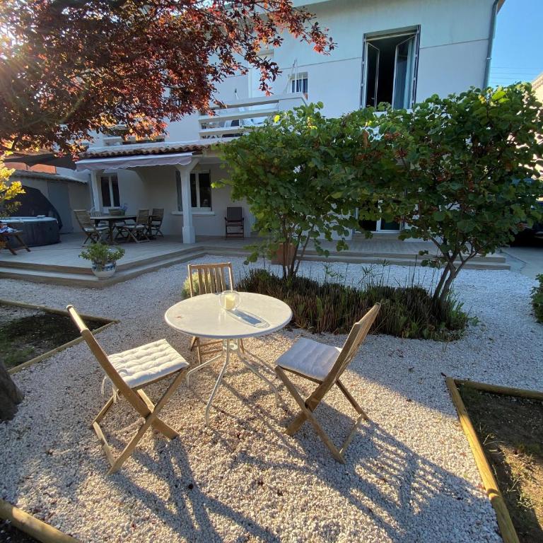 appartement rez de villa proche port et plages de Sanary - Apartamento de 3 dormitorios - 15