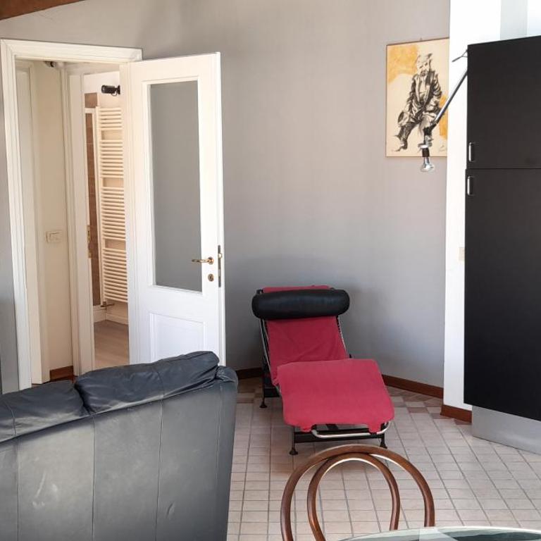 Corte Cavour. Una mansarda nel cuore della città - Two-Bedroom Apartment - 27