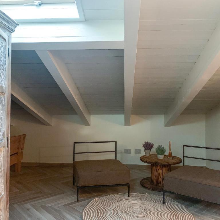 Charming Attic Apartment With Balcony & Swimming Pool - Appartamento con 3 Camere da Letto - 24