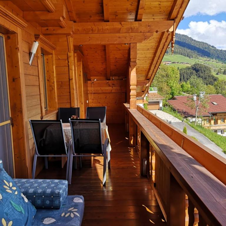 Haus Kristall - Deluxe Doppel-/Zweibettzimmer mit Bergblick - 7