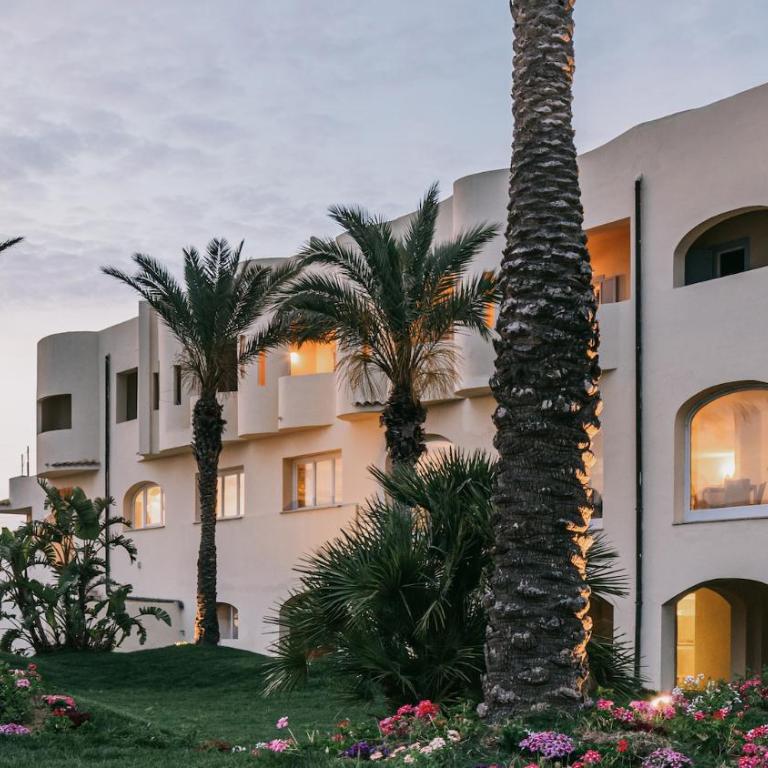 Mangia's Favignana Resort - Deluxe Triple Room - 4