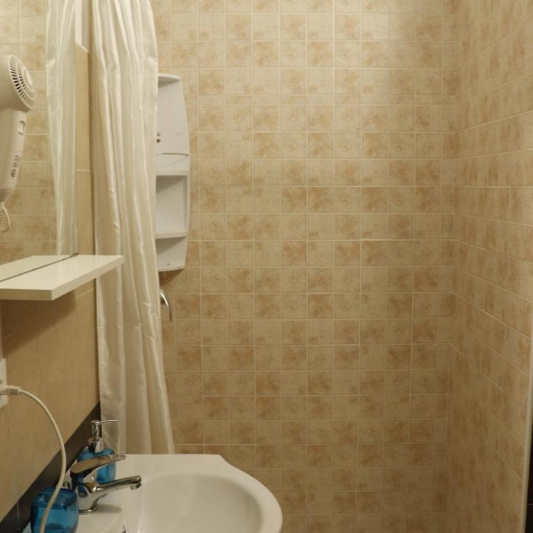 B&B Amico - Doppelzimmer mit Bergblick - 5