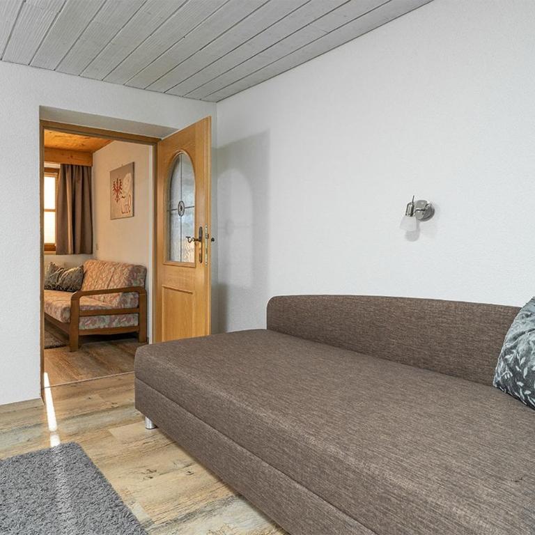 Pension Berggeist - Dreibettzimmer - 11