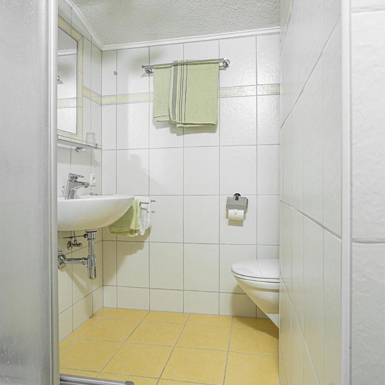 Pension Berggeist - Dreibettzimmer - 4