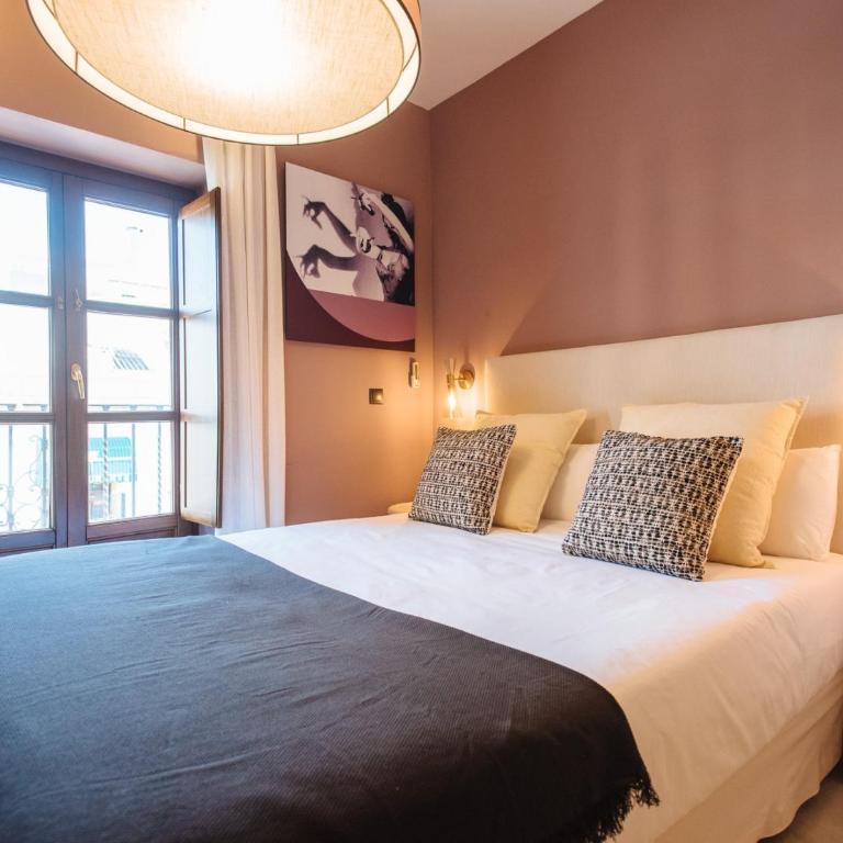 Suites Triana Sevilla Apartments - Loft - 2