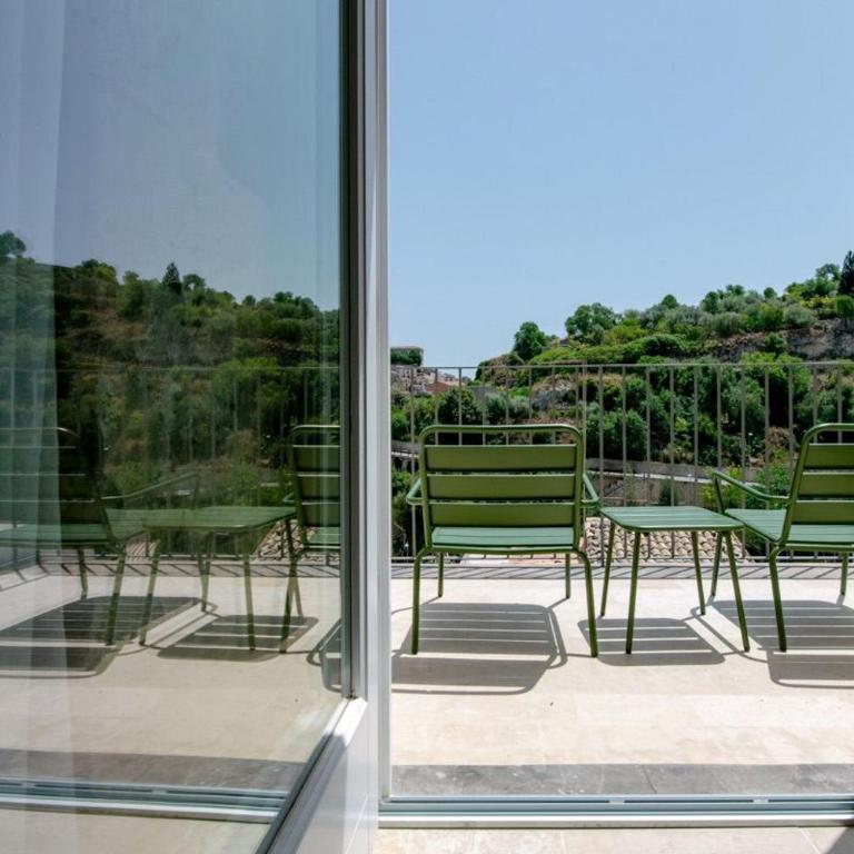 IBLA ROOMS - Camera Matrimoniale con Terrazza - 5
