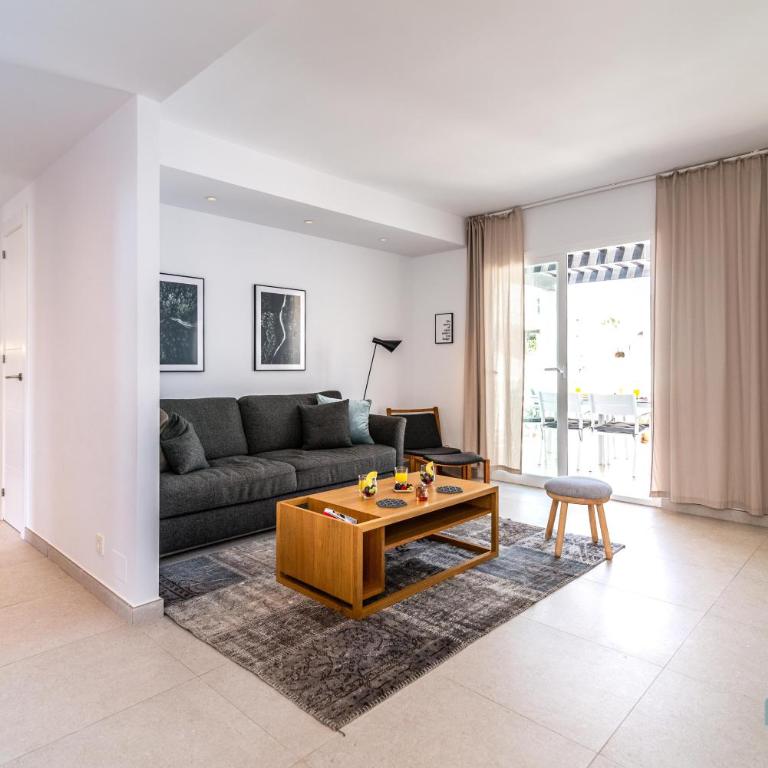 Top renovated penthouse in Los Naranjos - Two-Bedroom Apartment - 8