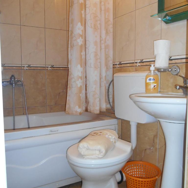 Apartments Zuto - Dvokrevetna Soba sa Bračnim Krevetom i Pogledom na More - 11
