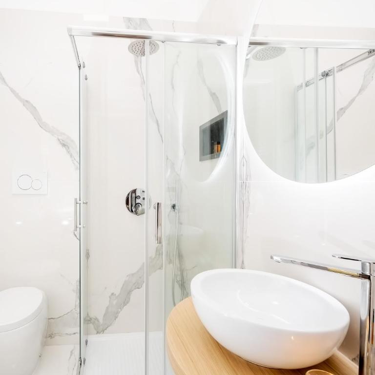 Suite Design Capri con minipool in Piazzetta - Suite Deluxe con Vasca Idromassaggio - 23