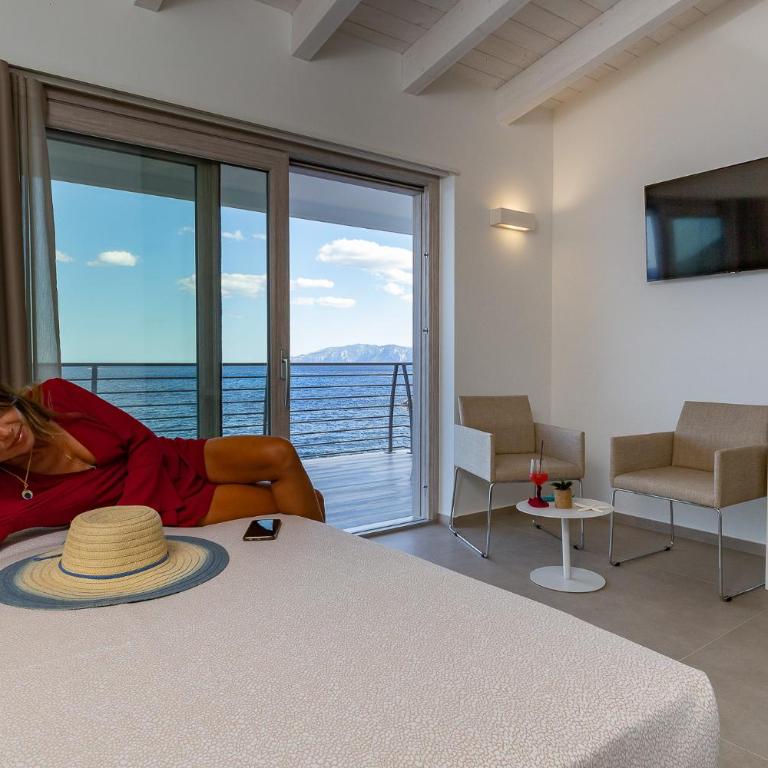 Hotel Caramare - Junior Suite con Vista Mare - 6