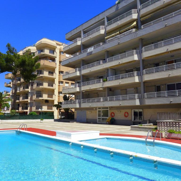 Rentalmar Zahara family suites - One-Bedroom Apartment - 1