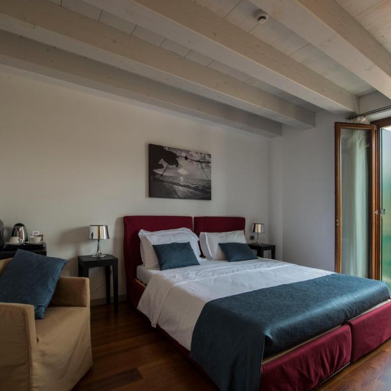 Hotel Del Porto - Deluxe Doppelzimmer mit seitlichem Seeblick - 3