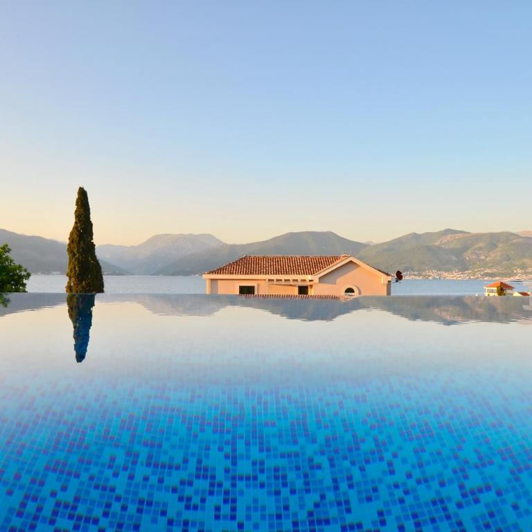 Leut Stone Residence - Villa with Sea View - 1