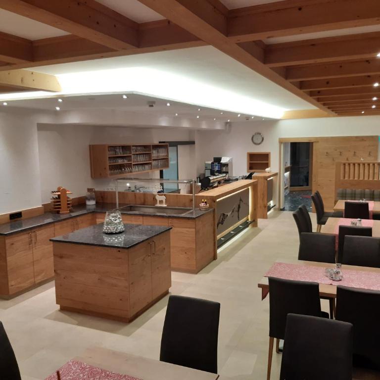 Gästehaus Bräuer - Doppelzimmer mit Balkon - 16