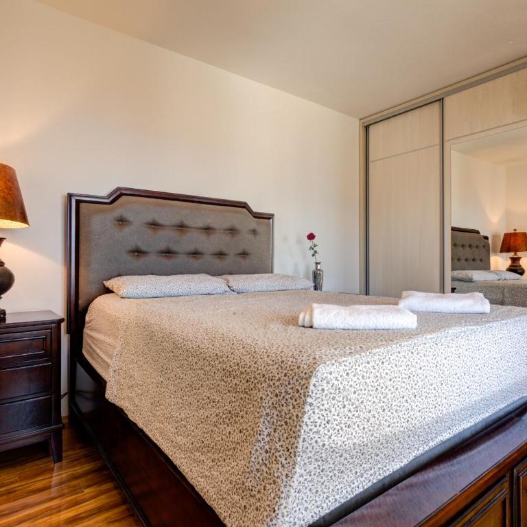 Vera Apartments - Porodična Soba sa Balkonom - 10