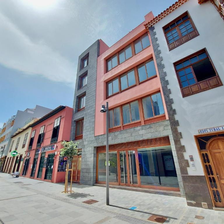 AROMAS Suites Attic - Apartamento Deluxe - 3