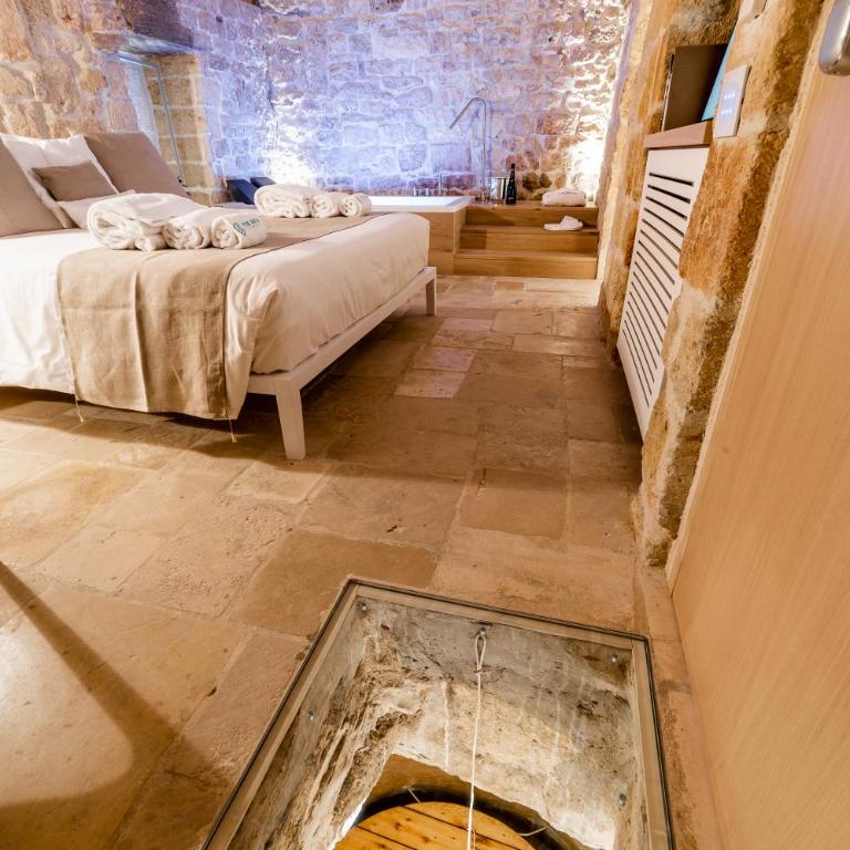 Tre Archi Suite & Relais - King Suite with Spa Bath and City View - 7