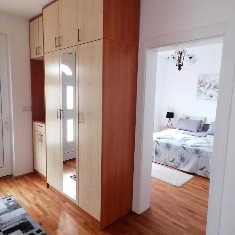 VILA DIVOTA - Apartman sa 1 Spavaćom Sobom - 14