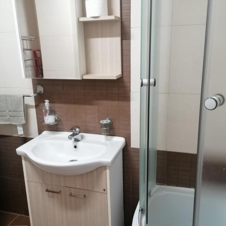 VILA DIVOTA - Apartman sa 1 Spavaćom Sobom - 16