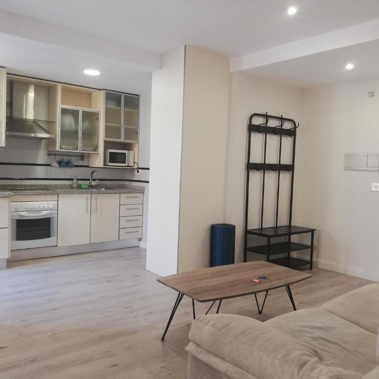 PRECIOSO APARTAMENTO JUNTO A LA ALHAMBRA EN PLENO CENTRo - One-Bedroom Apartment - 2