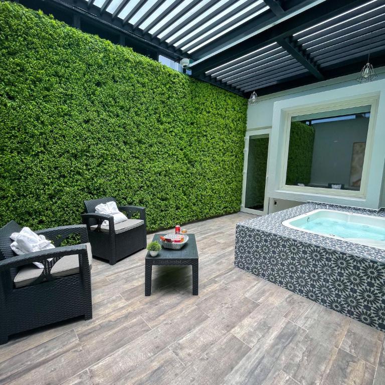 Fato Hotel - Suite with Spa Bath - 1