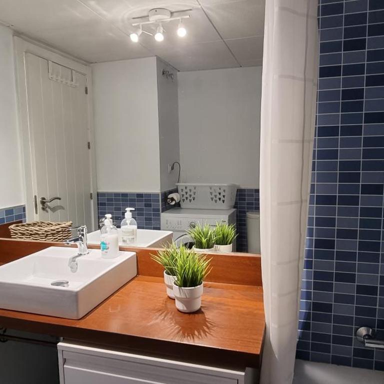 Apartamentos Paraíso Vera Playa, Ático Alborada con solárium grande privado, a pie de playa, WIFI - Apartamento de 2 dormitorios - 32