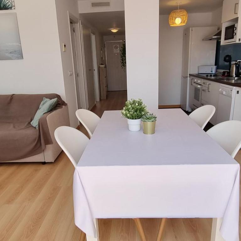 Apartamentos Paraíso Vera Playa, Ático Alborada con solárium grande privado, a pie de playa, WIFI - Apartamento de 2 dormitorios - 25