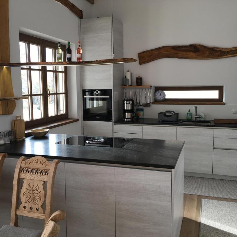 Alpenvilla Berchtesgaden Appartements - Apartment mit 3 Schlafzimmern - 2