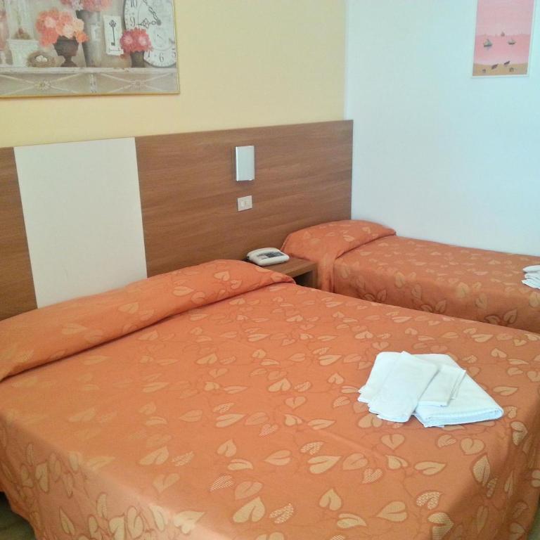 Hotel Sara - Camera Tripla - 1