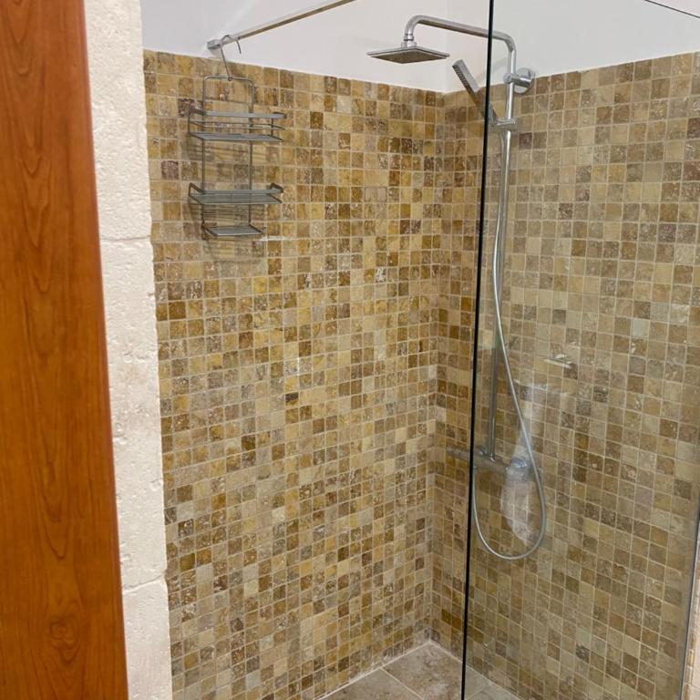 Bitcoin and Ethereum Deluxe Apartments - Studio Apartment - 9