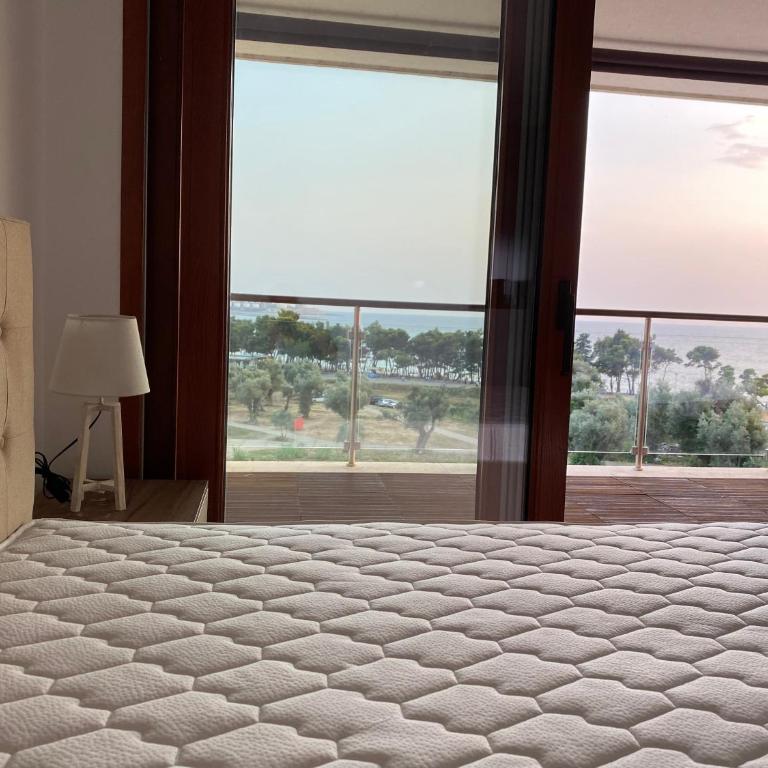 Bitcoin and Ethereum Deluxe Apartments - Two-Bedroom Apartment - 16