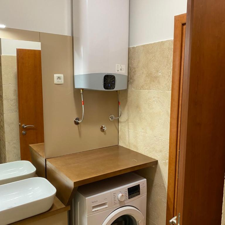Bitcoin and Ethereum Deluxe Apartments - Studio Apartment - 12