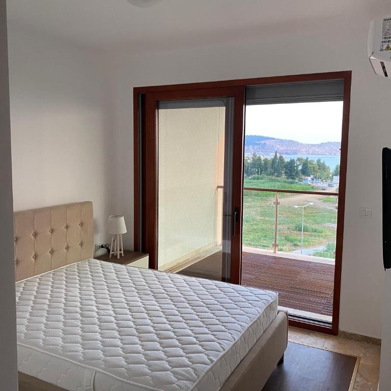 Bitcoin and Ethereum Deluxe Apartments - Two-Bedroom Apartment - 21