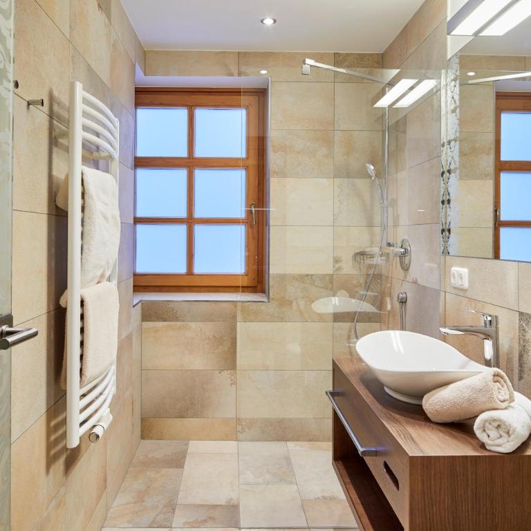 Romantikhotel Zell am See - Doppelzimmer mit Balkon - 1